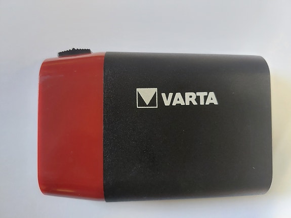 Varta-käsivalaisin