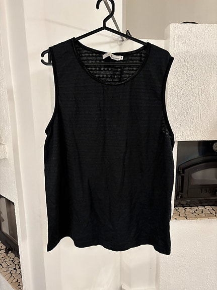 Naisten musta toppi L/XL