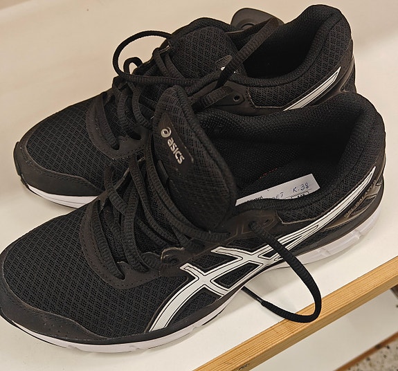 Asics lenkkarit