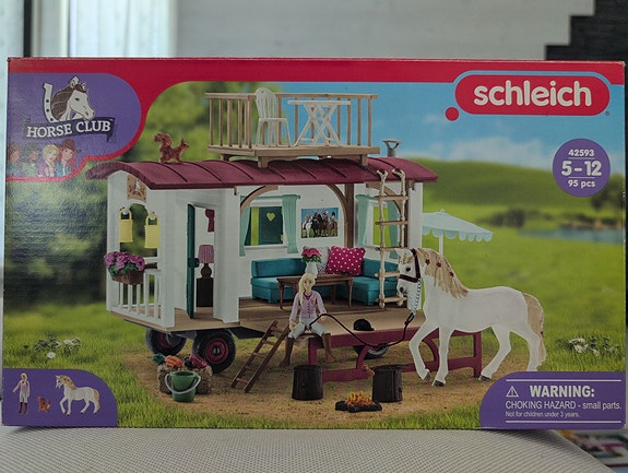 Myydään Schleich-setti, asuntovaunu 42593