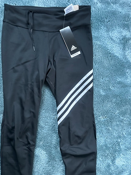 Adidas S trikoot uusi