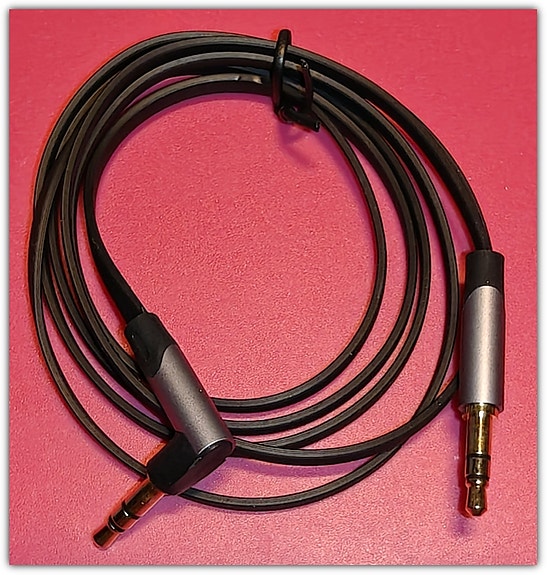 🎧 Vention 3.5mm - 3.5mm AUX-kaapeli kulmaliittimellä / 1m