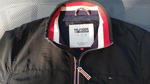 Tommy Hilfiger bombertakki, koko S