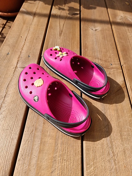 Vähän käytetyt Crocsit.