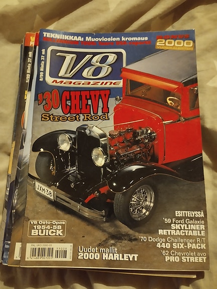 V8 Magazine vuosikerta1999