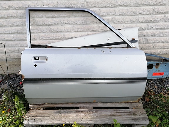 Corolla ke 70 ovi.