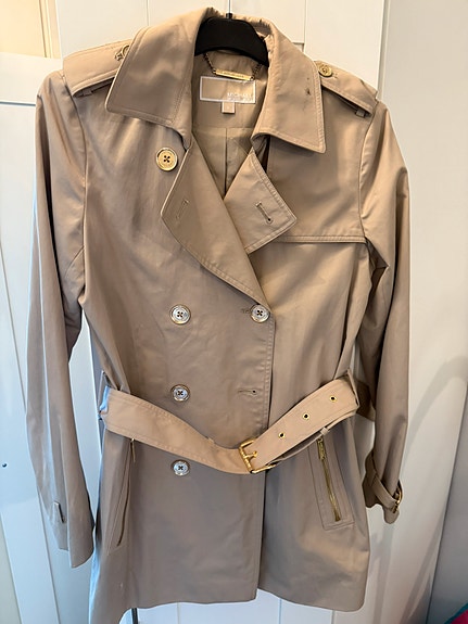 Michael Kors trenssitakki