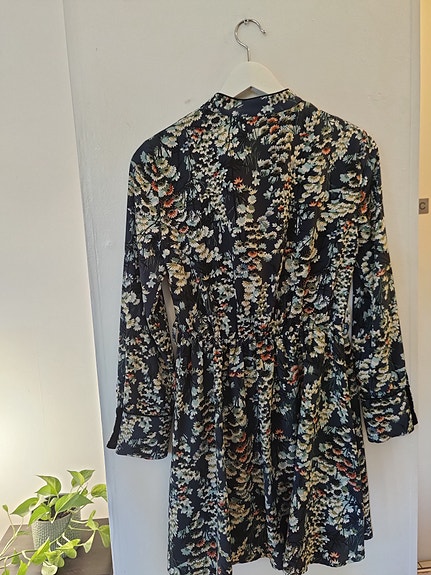 Kukkamekko Zara