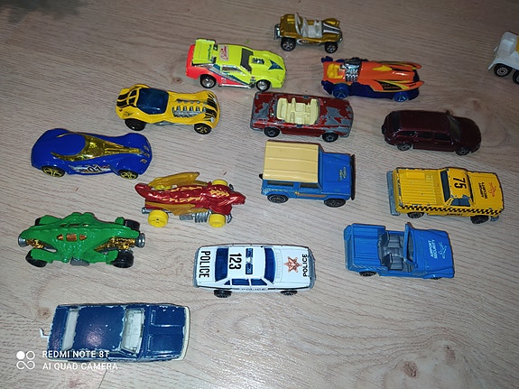 Pikkuautoja