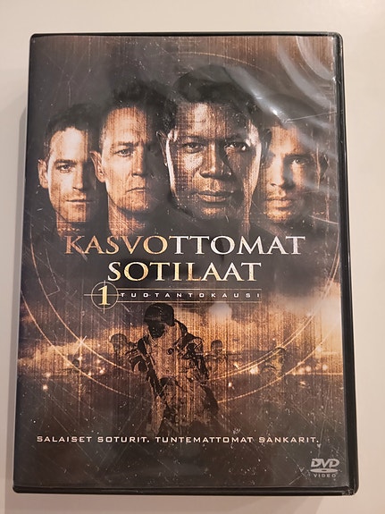 Kasvottomat sotilaat kausi 1 dvd