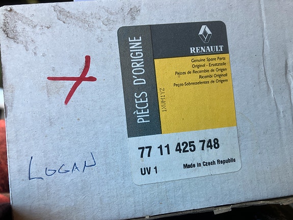 Dacia Logan Vetokoukun Johtosarja Alkuperäinen