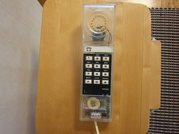 Retro puhelin, läpinäkyvä