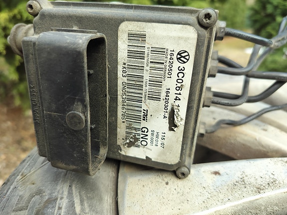Abs pump Passat B6