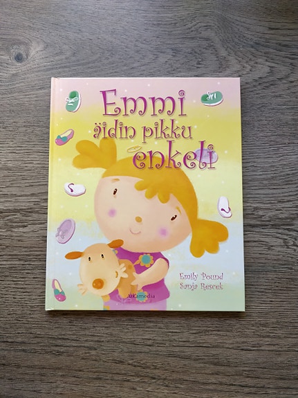 Pound - Rescek: Emmi äidin pikku enkeli