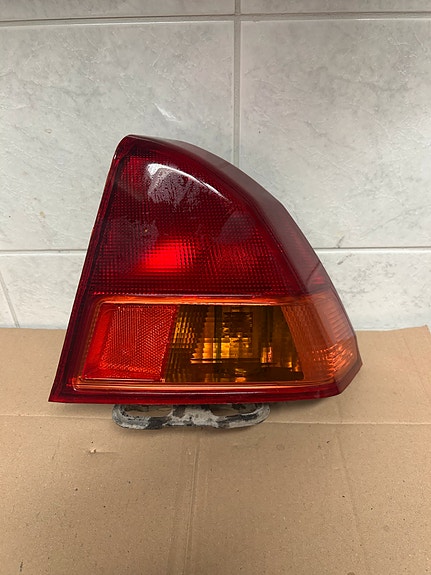 Honda civic Vi oikeanpuolen takavalo