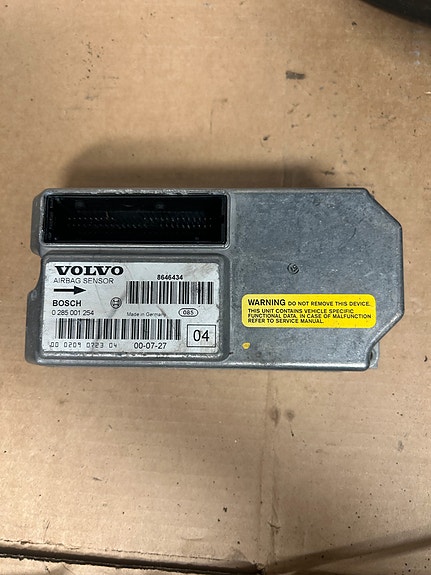 Volvo airbag ohjainyksikkö