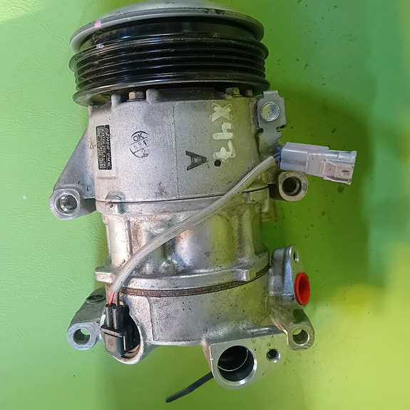 Toyota Yaris 447250-2500 ilmastoinnin kompressori