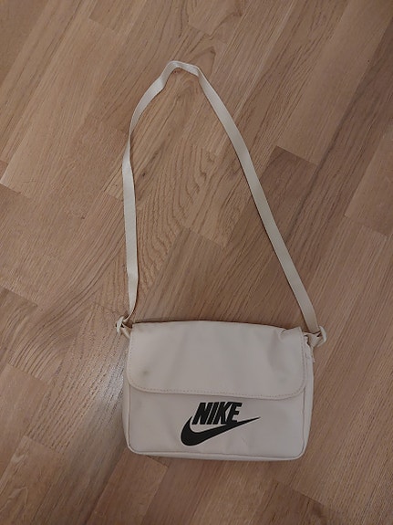 Nike laukku