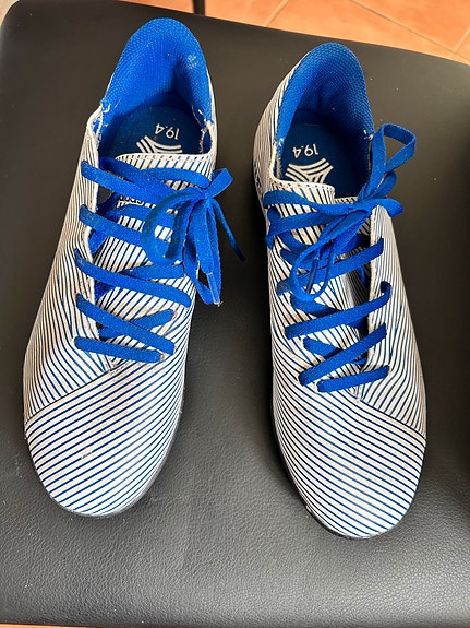 Adidas nappikset