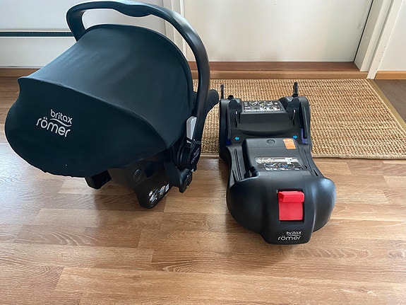 Britax Römer TURVAKAUKALO + TELAKKA