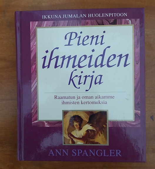 Ann Spangler PIENI IHMEIDEN KIRJA Karas-Sana 1996