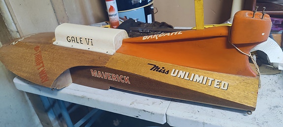 HawaiiKai 3 RC GALE VI Hydroplane (Vintage)