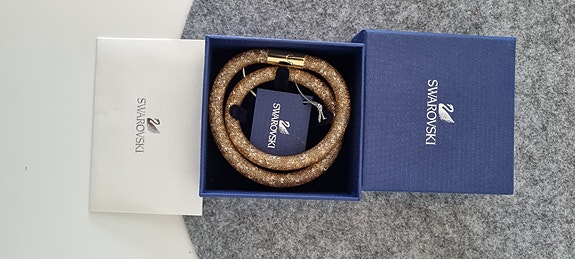 Swarovskin rannekoru