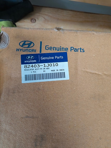 Hyundai i20 2008-2014 etuoven lasinnostajan mekanismi 824031J010