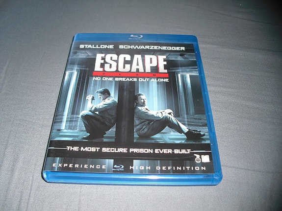 ESCAPE PLAN (Schwarzenegger) BD, FI-julkaisu