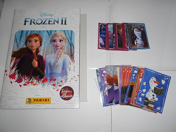 Frozen II keräilytarrat ja keräilykortit, Panini (#2511)