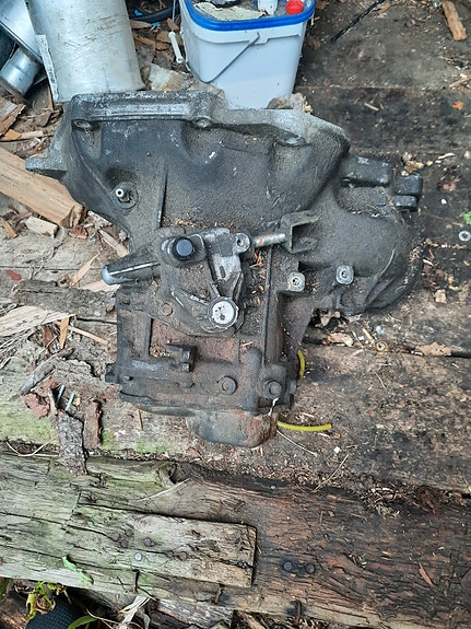 Opel Vectra B F18 vaihdelaatikko