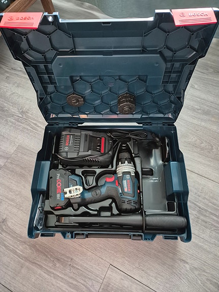Akkuporakone Bosch GSR 18V-150 C
