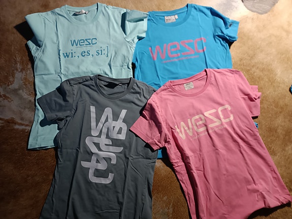 WESC 4 kpl setti puuvilla t-paita S(M) yhteishinta