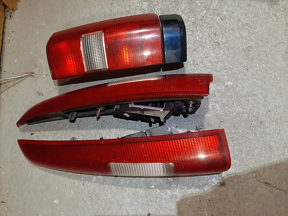 Volvo v70 takavalot