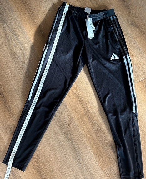 UUSI-Adidas housut, S