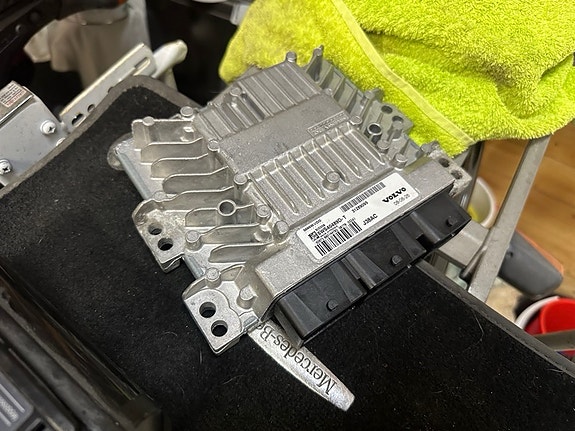 Volvo v50 2.0d ecu