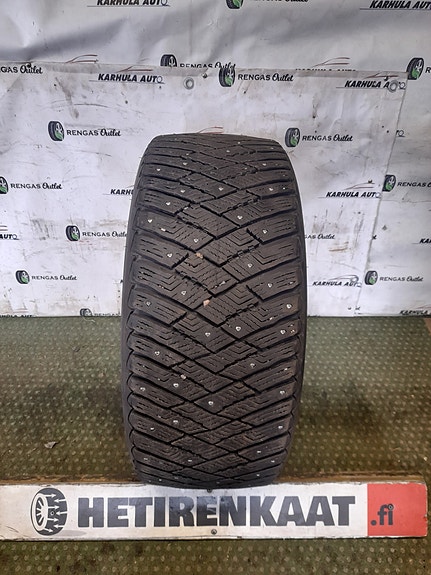 235/40 R18" Käytetty Nastarengas