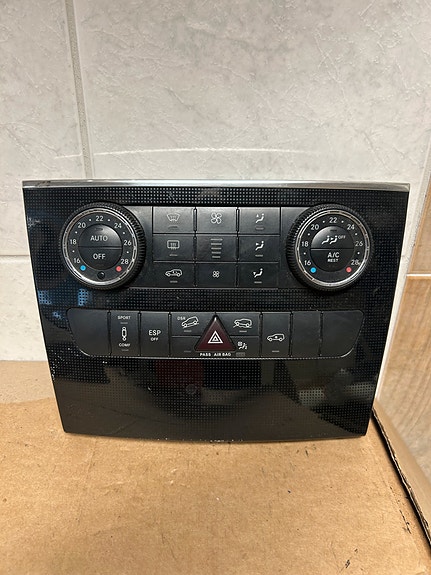Mercedes-Benz ML W164 lämmönsäätöpaneeli