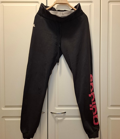 Adidas collegehousut