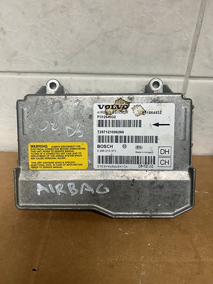Volvo V70 mk3 airbag ohjainyksikkö