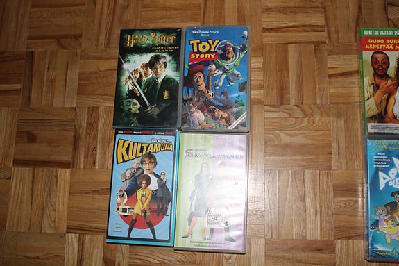 H.Potter ja salais kam,Toy story, perjantai on pahin.Kultamuna