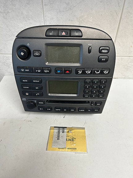 Jaguar X-type radio