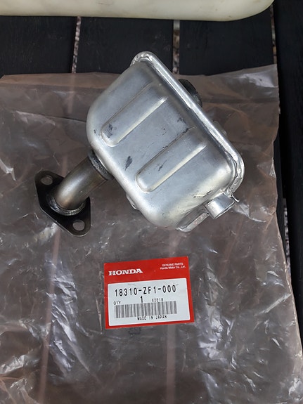 Product image 1 of 3