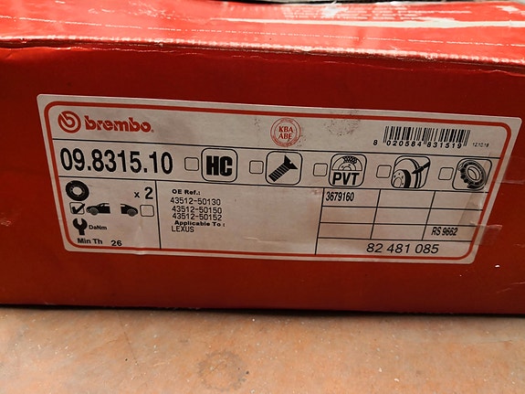 Lexus LS 1994-2000 sopivat Brembon etujarrulevyt, uudet!
