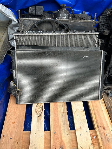 Volkswagen golf V bensan jäähdytin