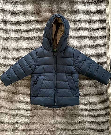 Benetton untuvatakki, koko 82