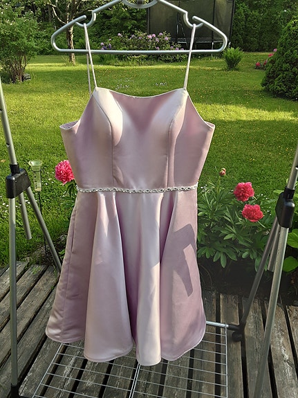 Violetti juhlamekko 34 Create