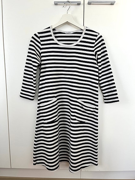 Marimekko trikoomekko