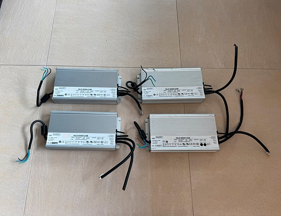 Mean Well LED-virtalähde HLG-600H-24B - myynnissä 3 kpl