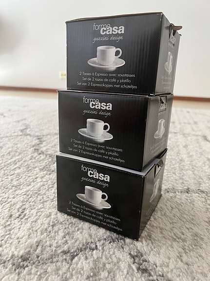 Uusi kahvikuppisetti myytävänä – 3 pakettia